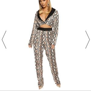 Naked Wardrobe. Snake pants 🐍